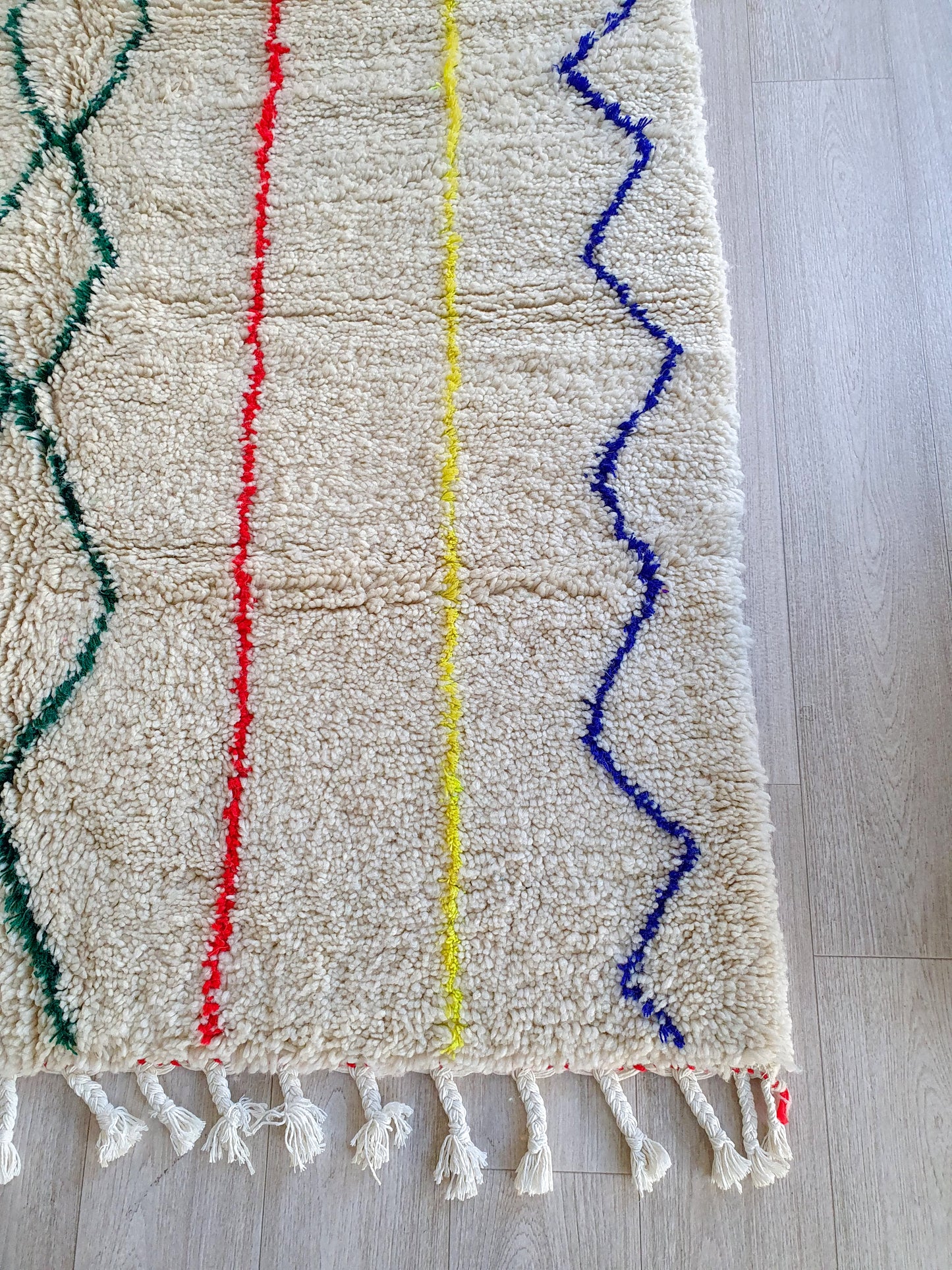 BREEZE HANDMADE RUG